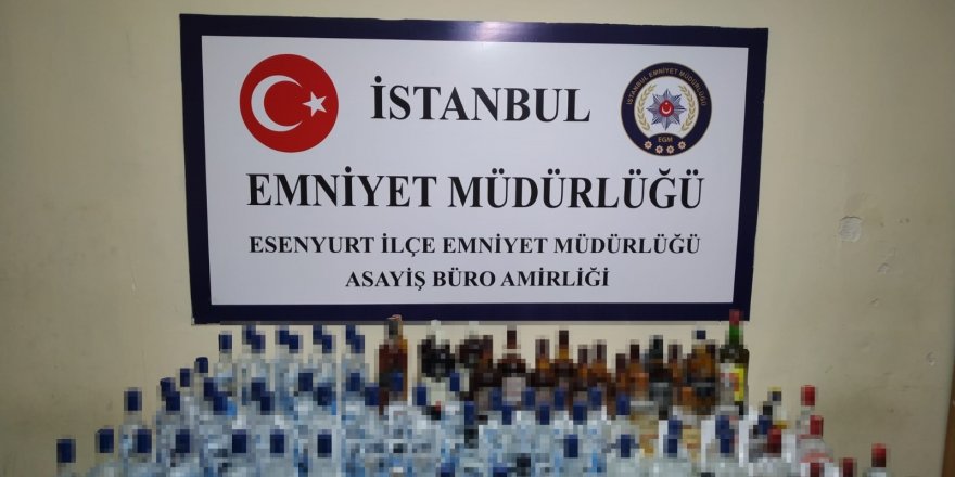 Dondurma dolabından şişelerce sahte alkol çıktı