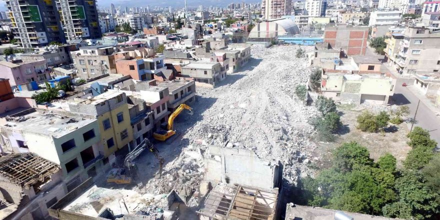 Akdeniz’deki kentsel dönüşüm çalışmaları hızla sürüyor