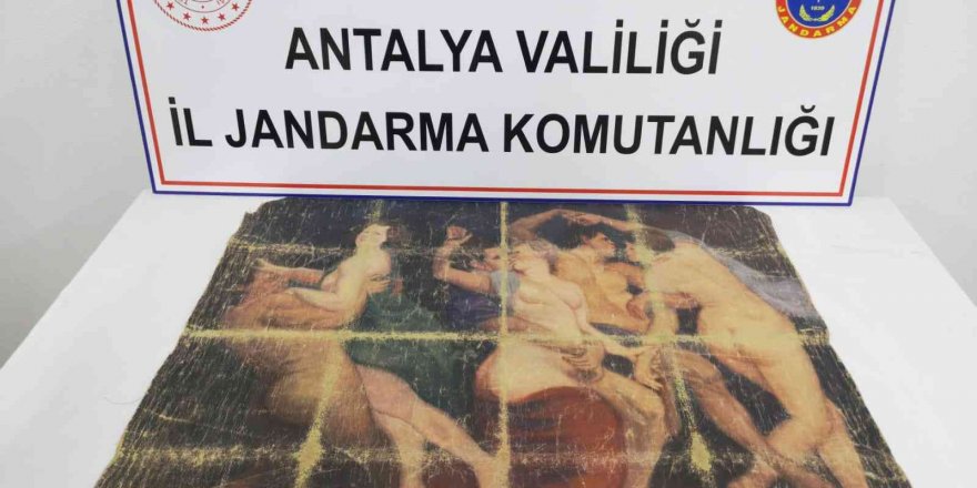 Antalya’da milyonluk tarihi tablo operasyonu