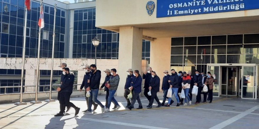 Terör operasyonunda gözaltına alınan yabancı uyruklu 9 kişi sınır dışı edilecek