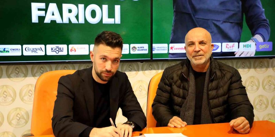 Alanyaspor, Francesco Farioli ile 2.5 yıllık sözleşme imzaladı