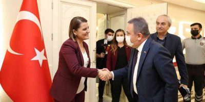 İzmit Belediye Başkanı Antalya’nın projelerini inceledi