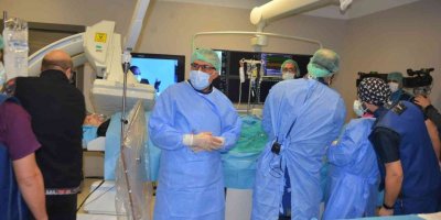 Adana’da kasıktan kalp kapak değişimi