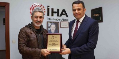 Başkan Ulutaş, Antalyalı Gazetecileri Ziyaret Etti