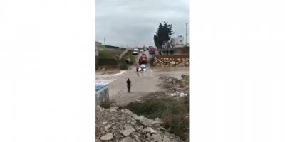 Aracını Kurtarmak İsterken Akıntıya Kapılan Sürücü Ölümden Döndü