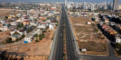 Büyükşehir Belediyesi, geçen yıl 537 bin 298 ton sıcak asfaltla yolları yeniledi