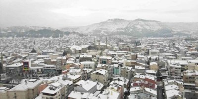 Burdur Beyaz Gelinliğini Giydi