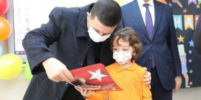 Burdur’da 42 bin 407 öğrenci karnesiyle buluştu