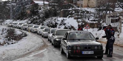 Mersin’in yüksek kesimlerinde kar yağışı etkili oluyor