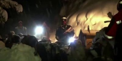 Yaylada mahsur kalan besici aileye kurtarma operasyonu