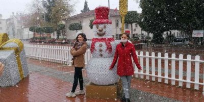 Manavgat’ta 14 yıl aradan sonra kar sevinci