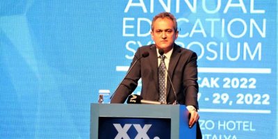 Bakan Özer: “Yüz yüze eğitime devam edeceğiz”