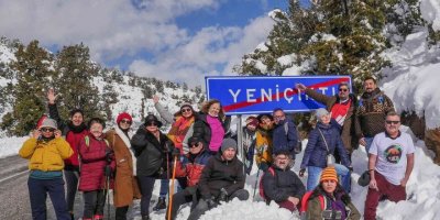 Doğa gezginleri Silifke’de kar yürüyüşü yaptı