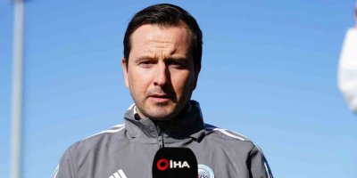 Julien Stephan: “Burak Yılmaz ve Zeki Çelik’i takımımda görmek isterdim”