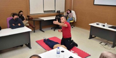 Kepez Belediyesi personeline ilkyardım eğitimi