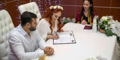 Mersin’de nikah solanlarında 02.02.2022 yoğunluğu