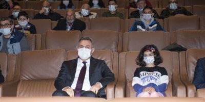 Vali Elban Çocuklar İle "kesişme: İyi Ki Varsın Eren" Filmini İzledi