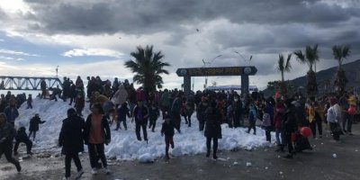 Bozyazı’da kar şenliği