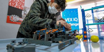 Mersin’de çocuklar robot tasarlıyor