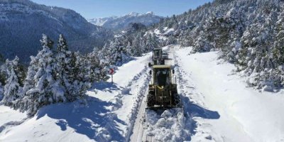 Adana’nın yüksek kesimlerinde kapalı yol kalmadı