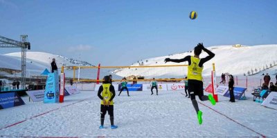 Kar voleybolu Avrupa turu Kahramanmaraş’ta başladı