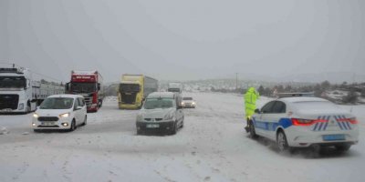 Antalya-Konya karayolu tırlar hariç araç trafiğine açıldı