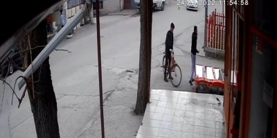 İçecek dolabı fırtınada kağıt gibi uçtu