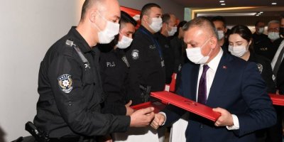 Antalya Havalimanı Polis Ve Özel Güvenlik Personeli Ödüllendirildi