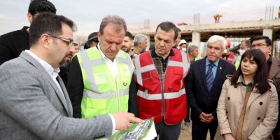 Seçer, Toplu Taşıma Yerleşkesinde İncelemelerde Bulundu