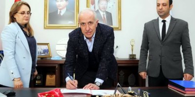 Akdeniz’de ‘şeker otu’ yetiştirilecek