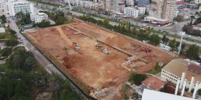 Tıp Fakültesi Otoparkı temel kazısı yüzde 95 tamamlandı