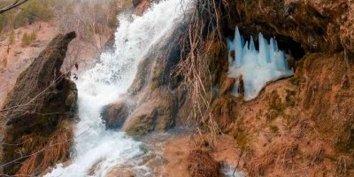 Hacıkodal Kocabor Şelalesi doğa tutkunlarının uğrak yeri oldu