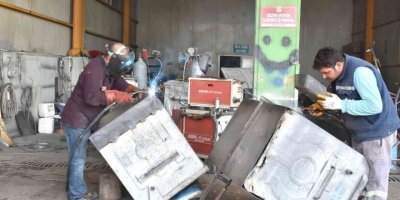 Tarsus Belediyesi, 2021 yılında 2 bin 150 çöp konteynerini geri kazandırdı