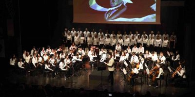 Gençlik Orkestrası’ndan seferberlik türküleri