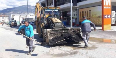 Alanya’da kış mevsiminde deforme olan yollar yenileniyor