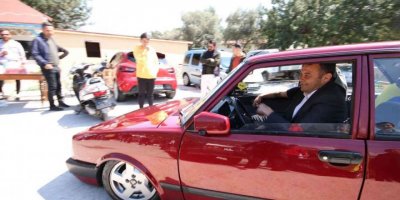 Araba Tutkunları Kaş’ta Buluştu