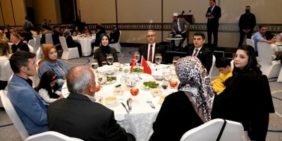 Vali Su, Şehit Yakınları Ve Gazilerle İftarda Buluştu