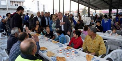 Seyhan’da İftar Sofrası Kuruldu