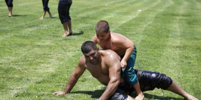 Başpehlivanın oğlundan güreş birinciliği