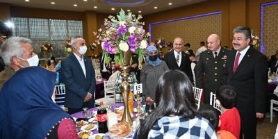 Osmaniye’de Şehit Aileleri Ve Gazilere Onur Yemeği