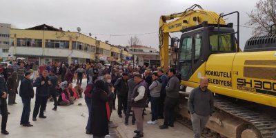 Antalya’da kapalı pazar yerinde yıkım gerginliği