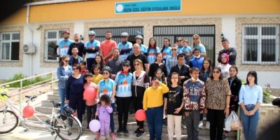 Özel Öğrencilere Bisikletli Gezi