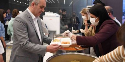 Konyaaltı’nda Ramazan Boyunca Üniversite Öğrencilerine İftar