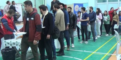 Burdur’da 350 gence esnafın da desteğiyle iftar yemeği