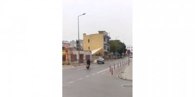 Kaldırımda Son Bulan 3 Saniyelik Drift, Sosyal Medyayı Salladı