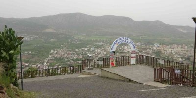 Kozan’da toz bulutu etkili oldu