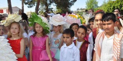 Silifke’de Türk, Rus ve Suriyeli çocuklar 23 Nisan coşkusunu birlikte yaşadı