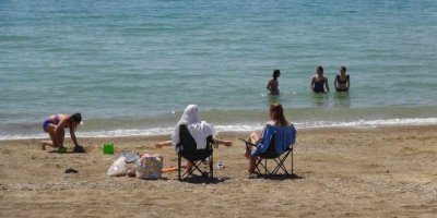 Mersin’de hem kar çilesi hem deniz keyfi