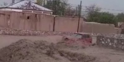 Elbistan’da sağanak sele neden oldu