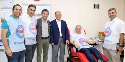 Memur-sen’den Kızılay’a Kan Bağışı